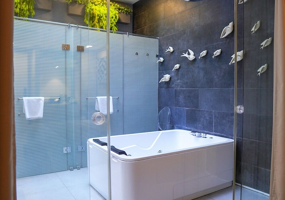 Фото Verse Luxe Hotel Wahid Hasyim