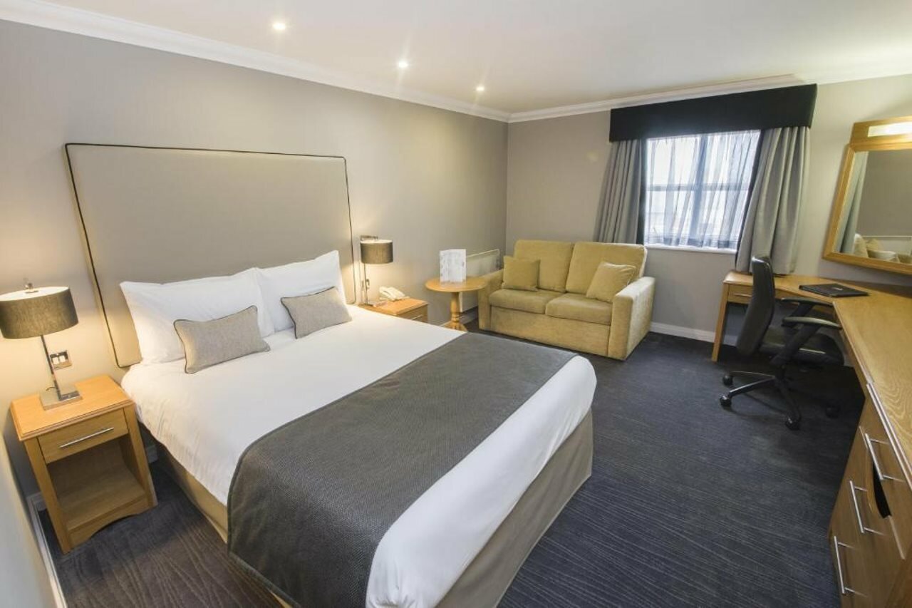 Фото Worcester Whitehouse