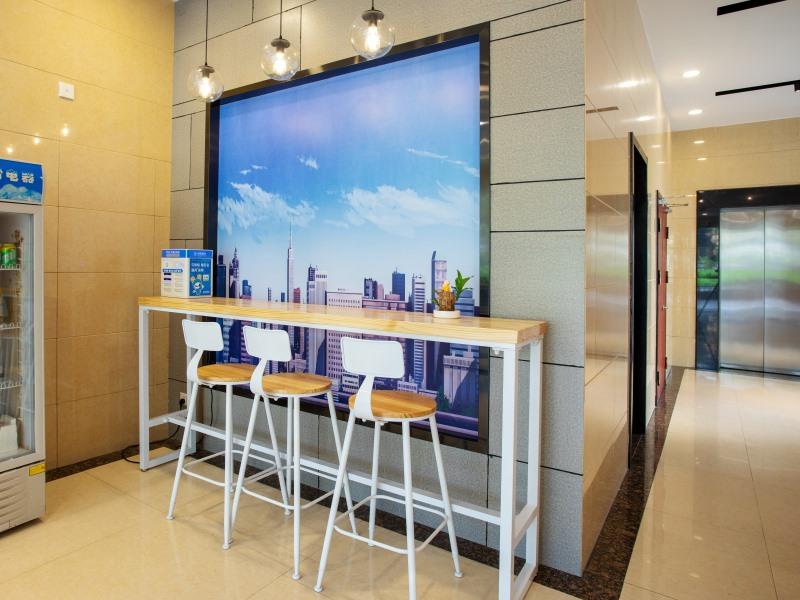 Фото GreenTree Inn Changzhou Xinbei District Taihu Road Wanda Square Express Hotel