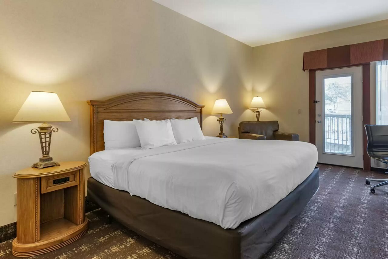 Фото Kathryn Riverfront Inn, Ascend Hotel Collection