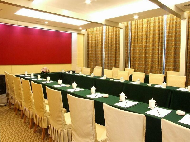 Фото BaseLIVING Wending Serviced Apartment