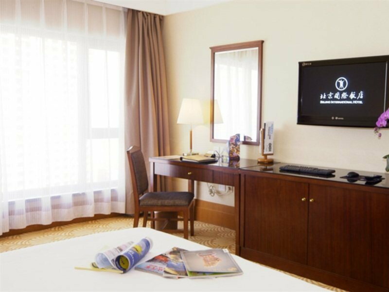 Фото Beijing International Hotel