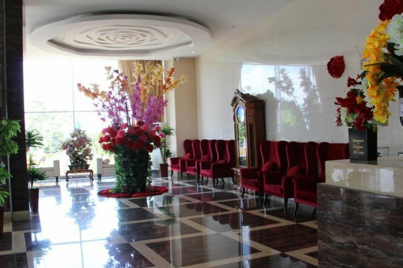 Фото The Belagri Hotel and Convention