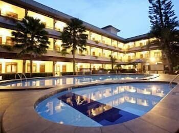 Hotel Circle K seblh hotel Cakra Kembang, Earth, photo