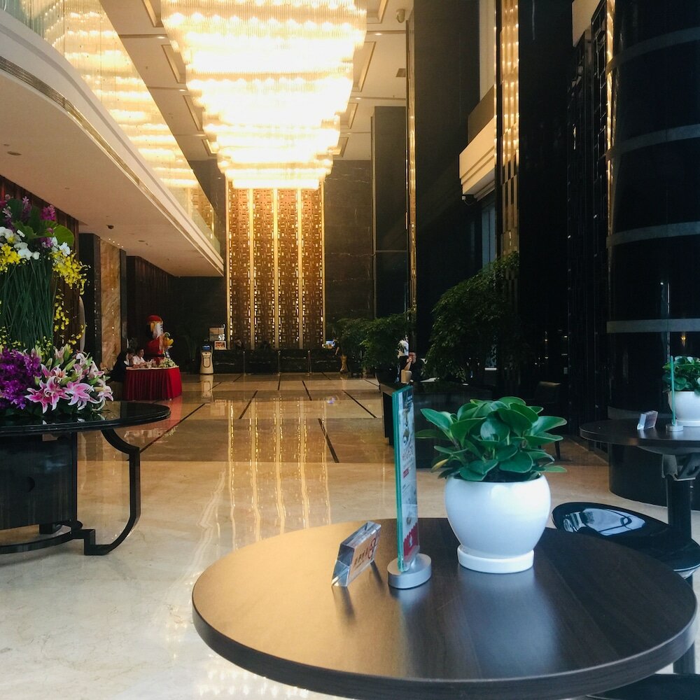 Фото Shenzhen L. gem Hotel