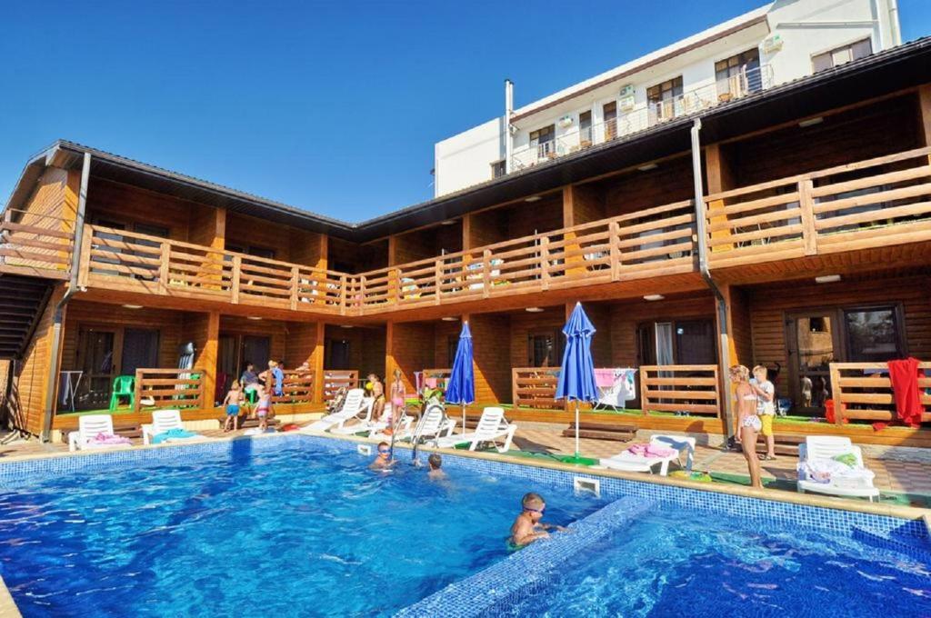 Фото отеля 1