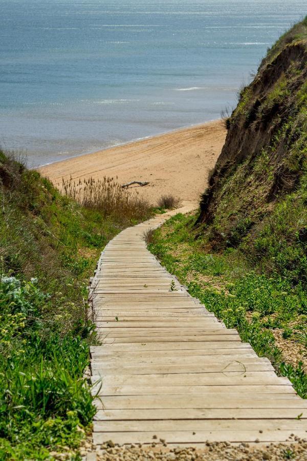 Фото Отель Кучугуры