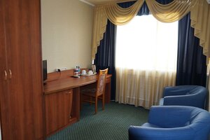 Zarya (Buguruslan, Frunze Street, 84), hotel