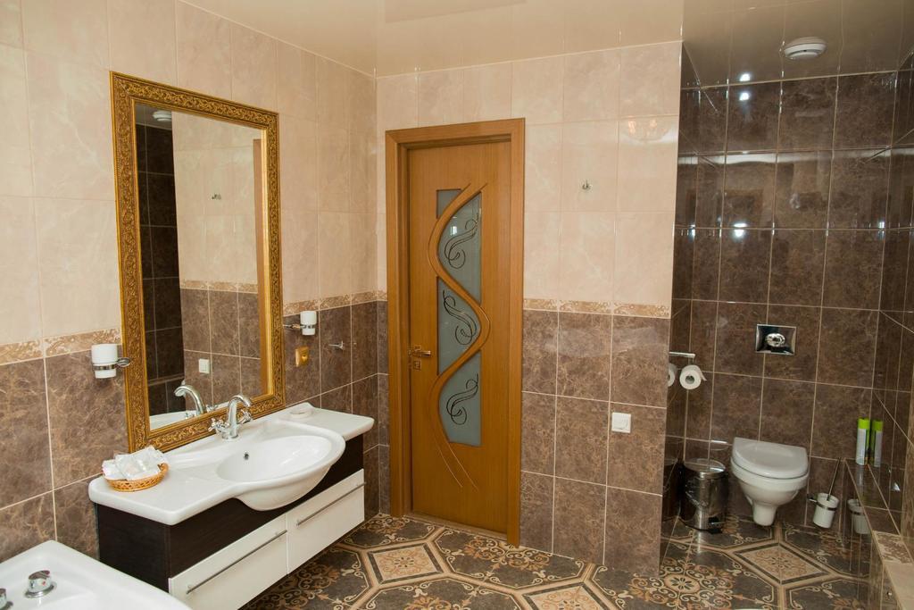 Фото Золотая Лилия