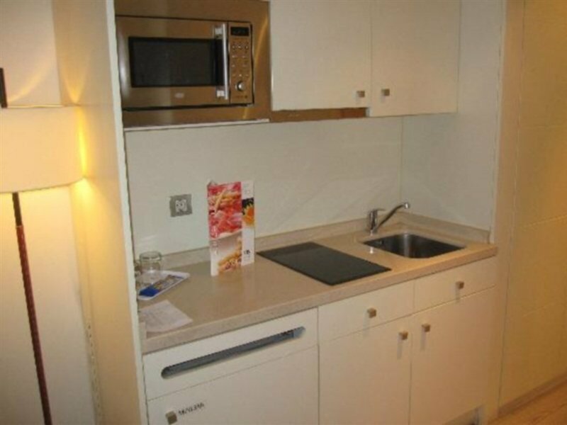 Фото Suites Viena Plaza de Espana