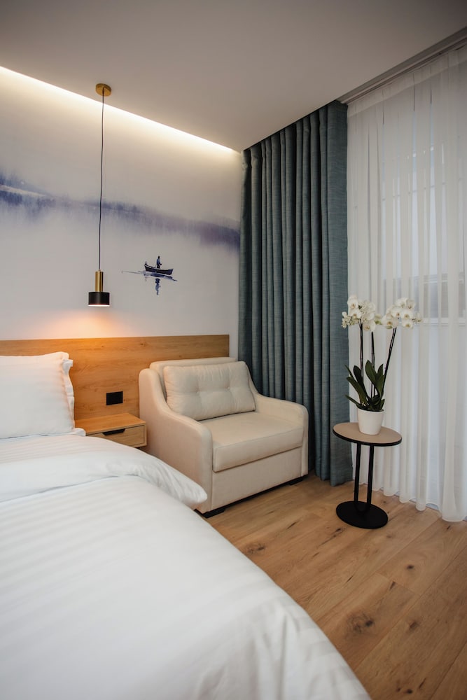 Фото Oro Inn Hotel