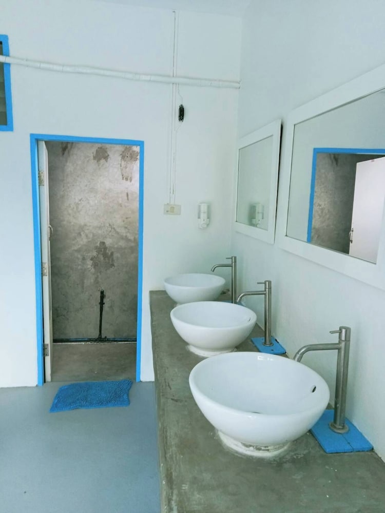 Фото The Hangout AO Nang