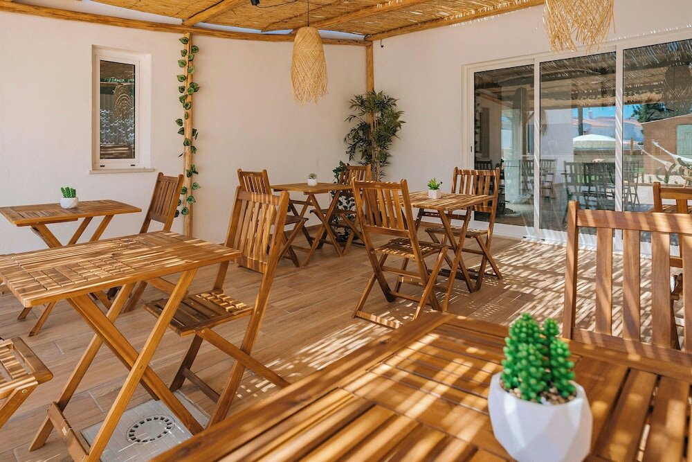 Фото Coral Botique Suites