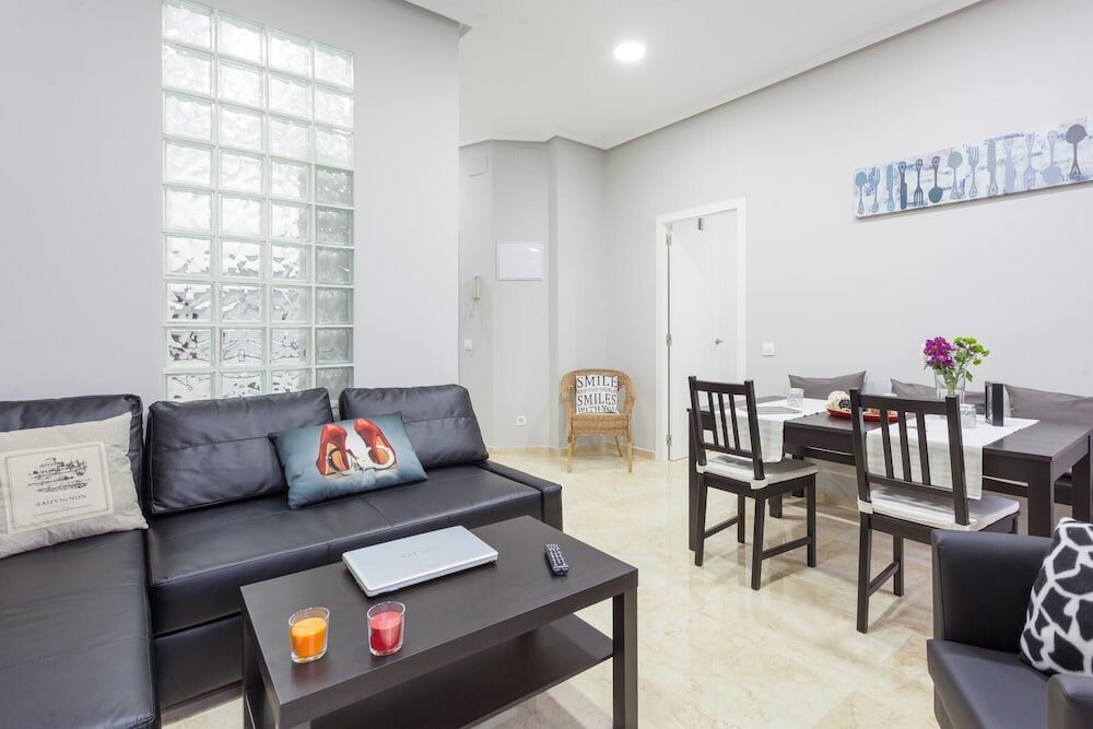 Фото Beautiful Apt. Historic District - Sol