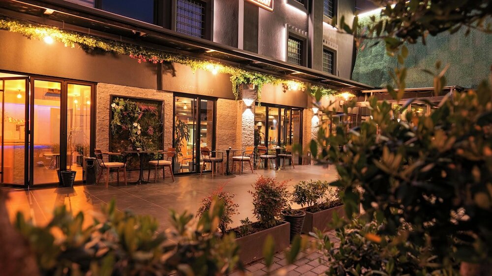 Фото отеля 2