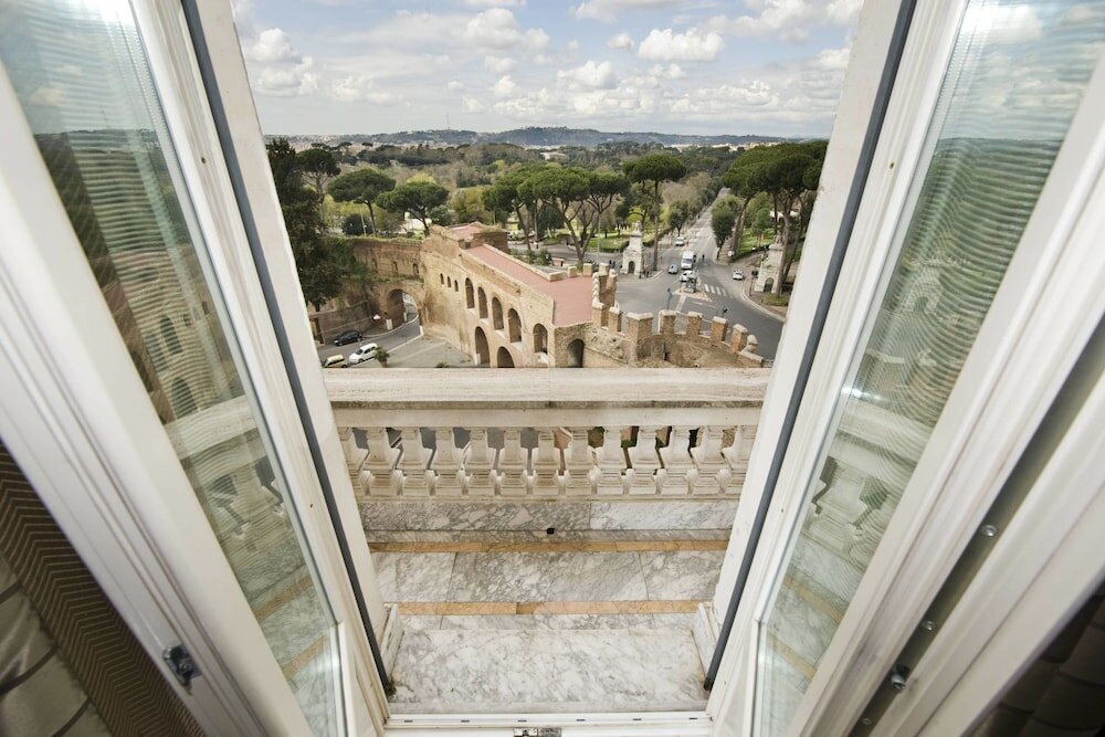 Фото Rome Marriott Grand Hotel Flora