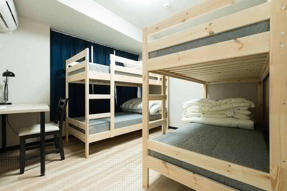 Фото Tokyo Guesthouse Oji Music Lounge