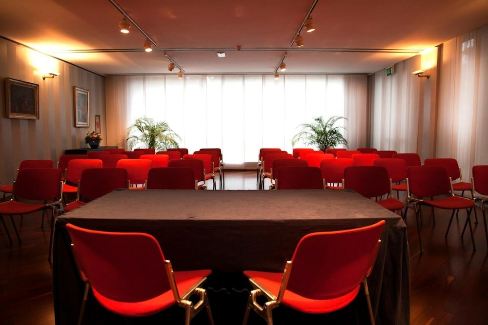 Фото Hotel Crivi's Milan