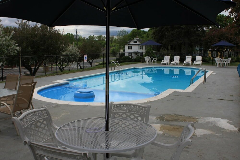 Фото Berkshire Inn