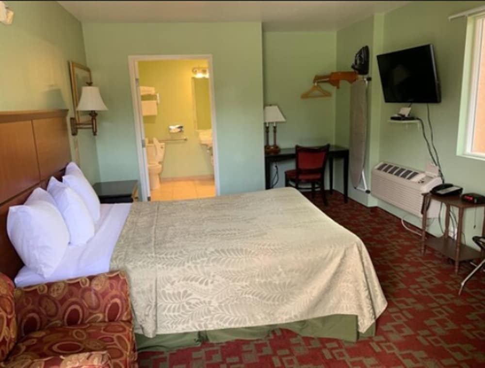 Фото Rancho California Inn