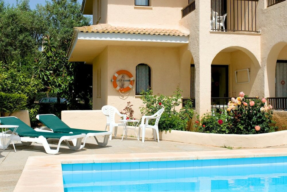 Фото Apartamentos Sinfony