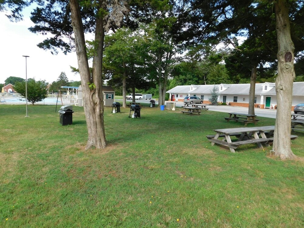 Фото Hyland Motor Inn