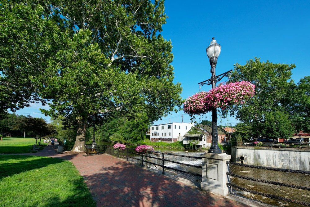 Фото Hotel Indigo Cleveland-Beachwood, an Ihg Hotel