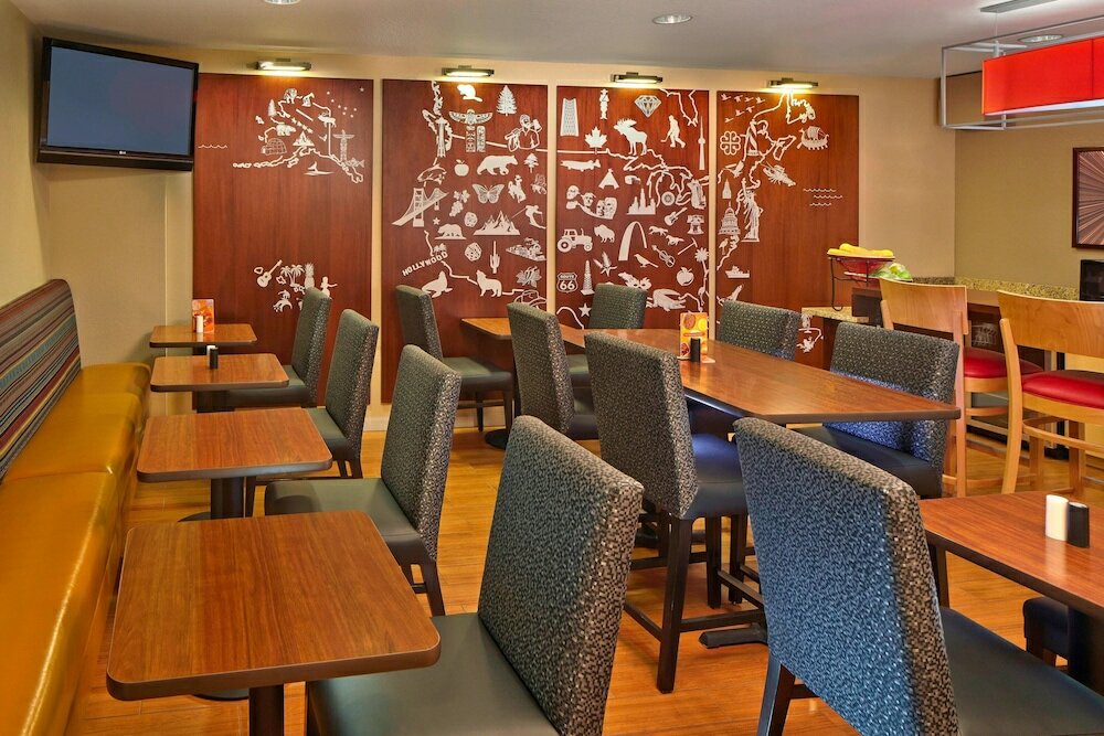 Фото TownePlace Suites by Marriott Orlando East/UCF Area