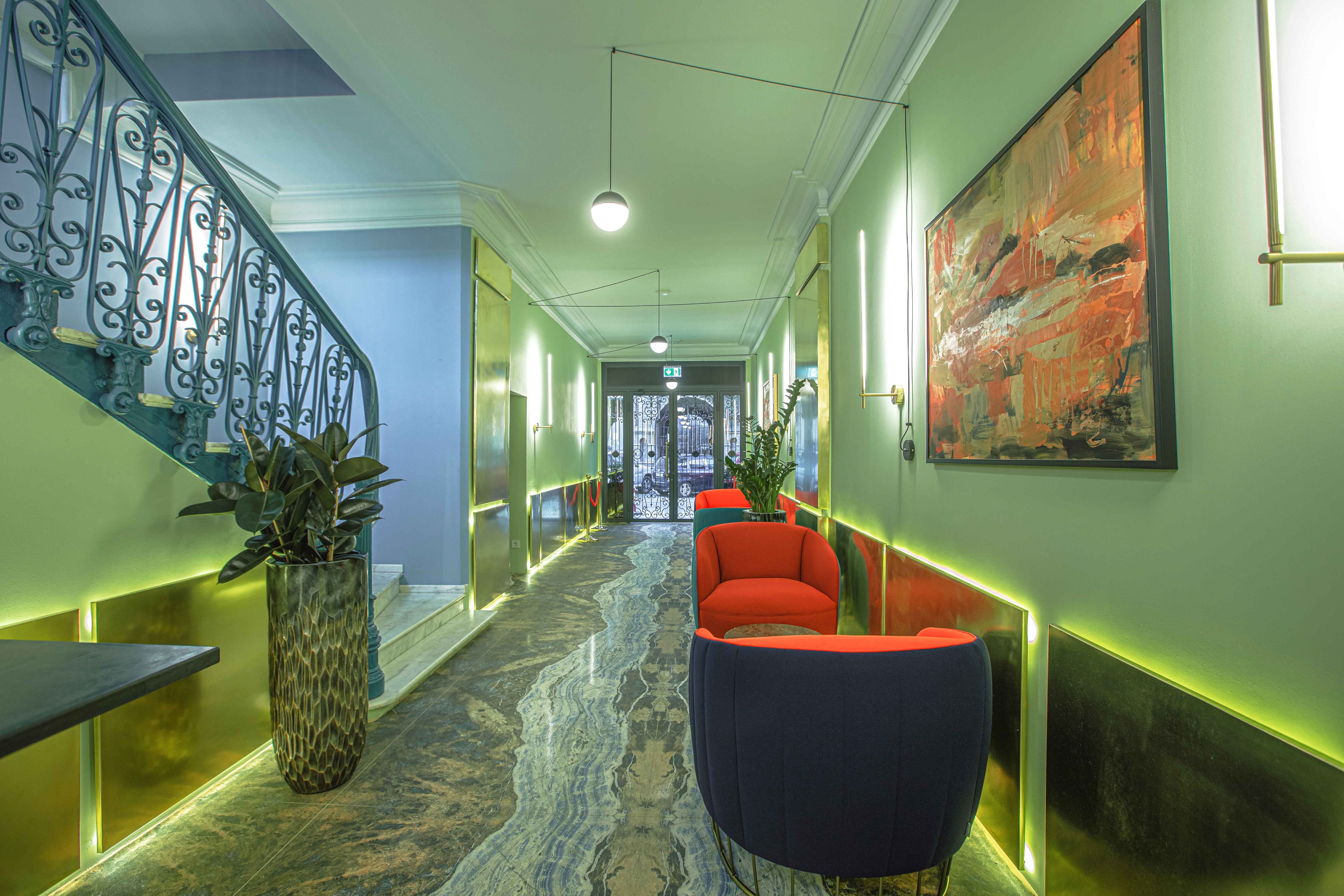 Фото Heritage Hotel & Suites