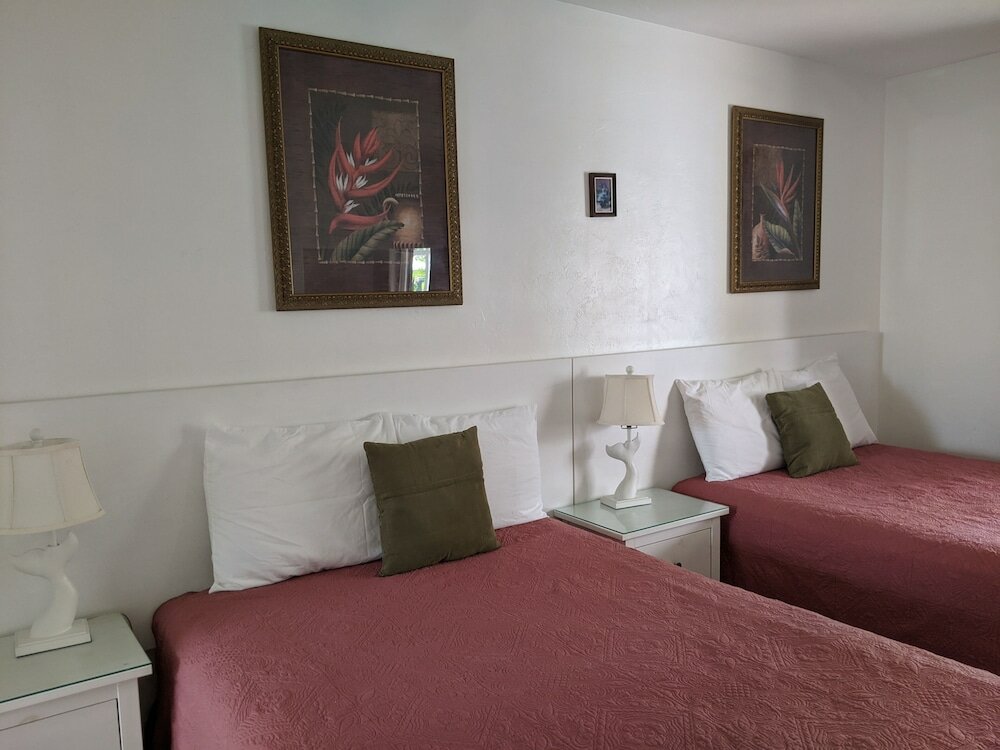 Фото Breakaway Inn