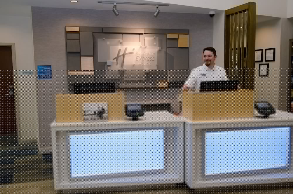 Фото Holiday Inn Express & Suites Blacksburg - University Area, an Ihg Hotel