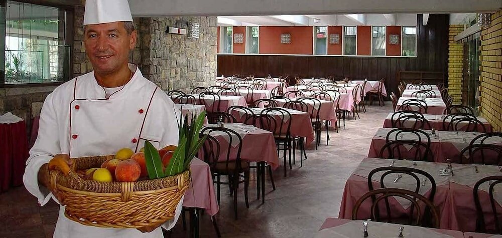 Фото Hotel Castellastva