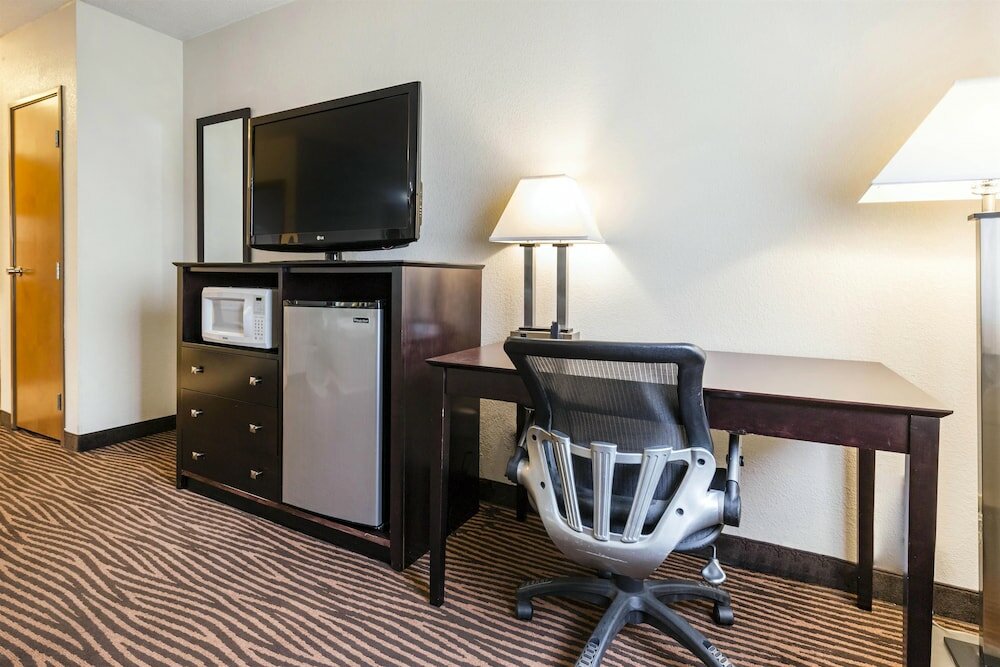 Фото Best Western Des Plaines Inn