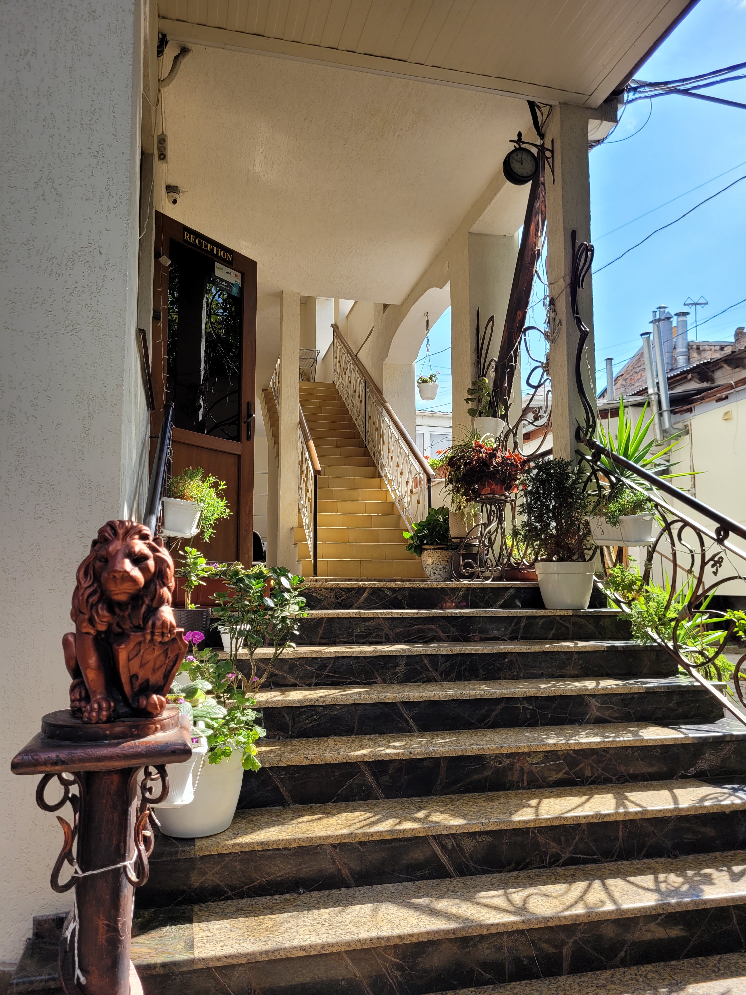 Фото Дворик на Морской