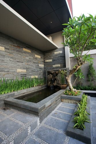 Гостиница Triizz Hotel Semarang by Royal Singosari в Семаранге