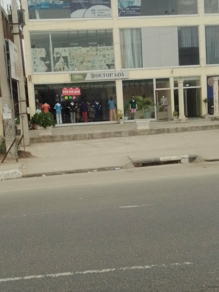 Tailor Detop, Loanda, photo