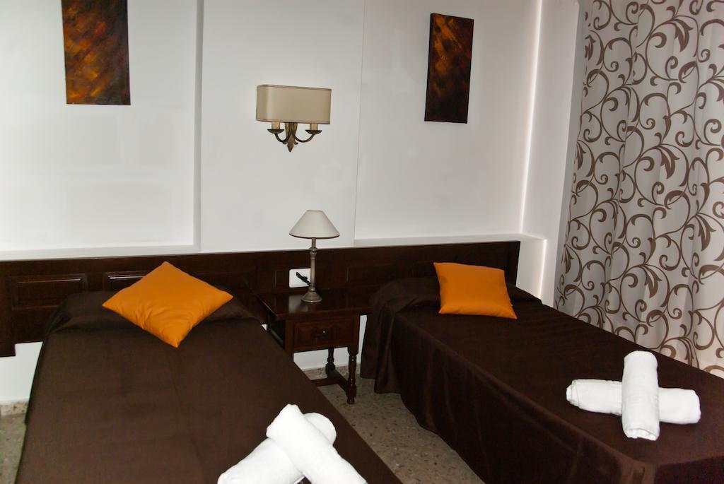 Фото Apartamentos Mestret