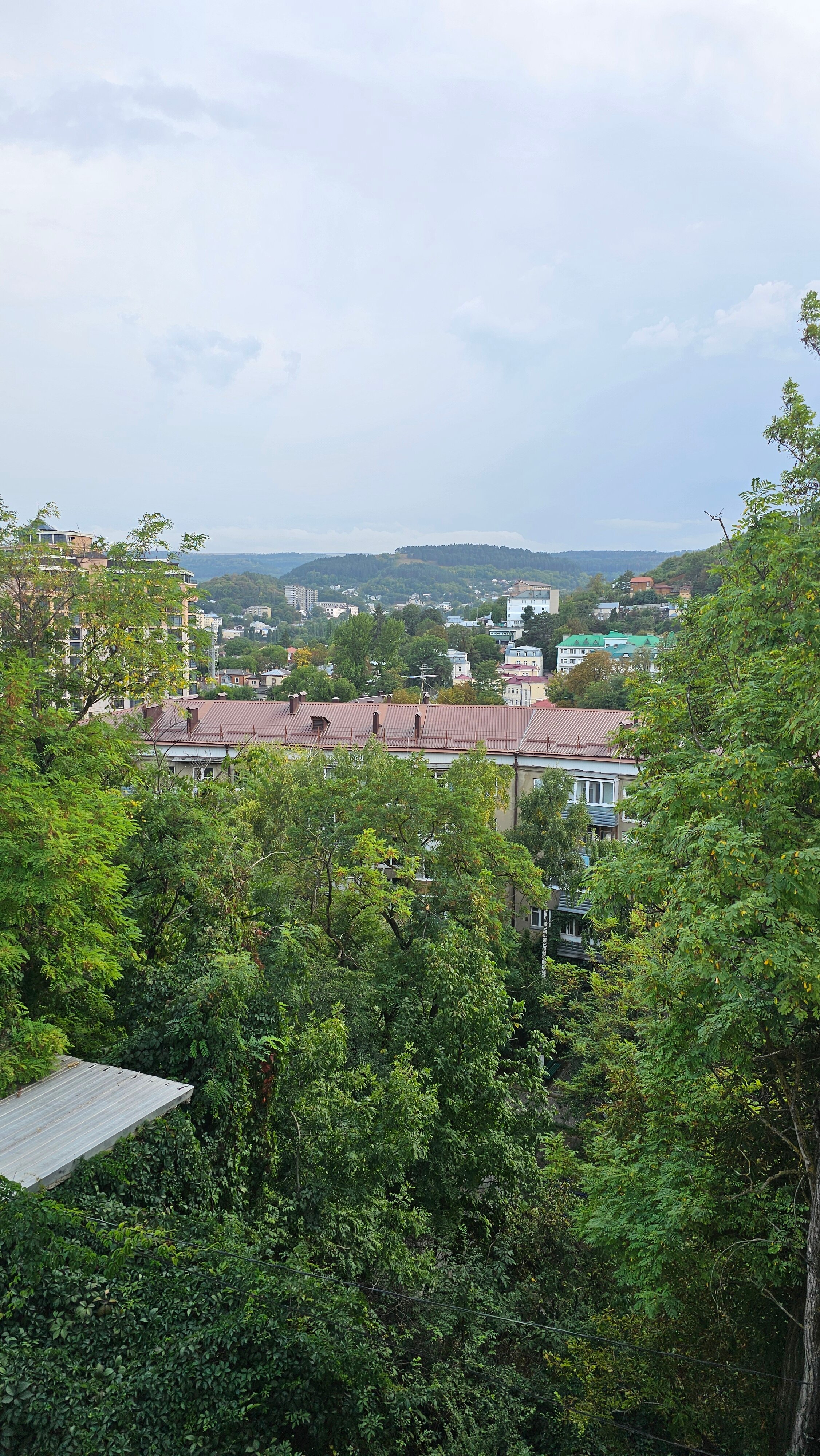 Фото Апартаменты на ул. Крутая дорога 25