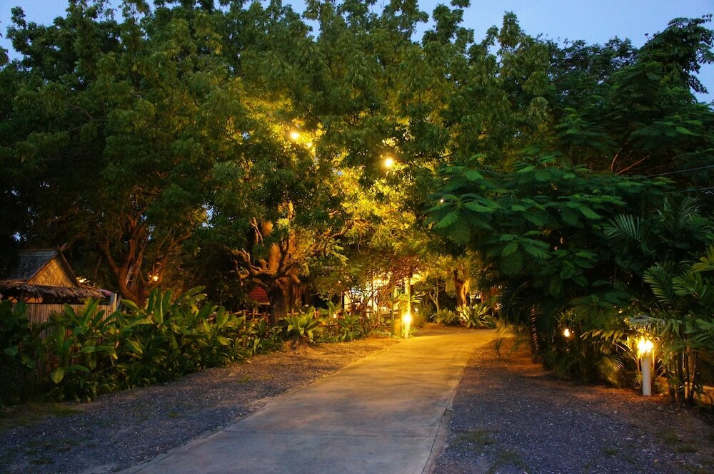 Фото Palm Village Phuket Hotel