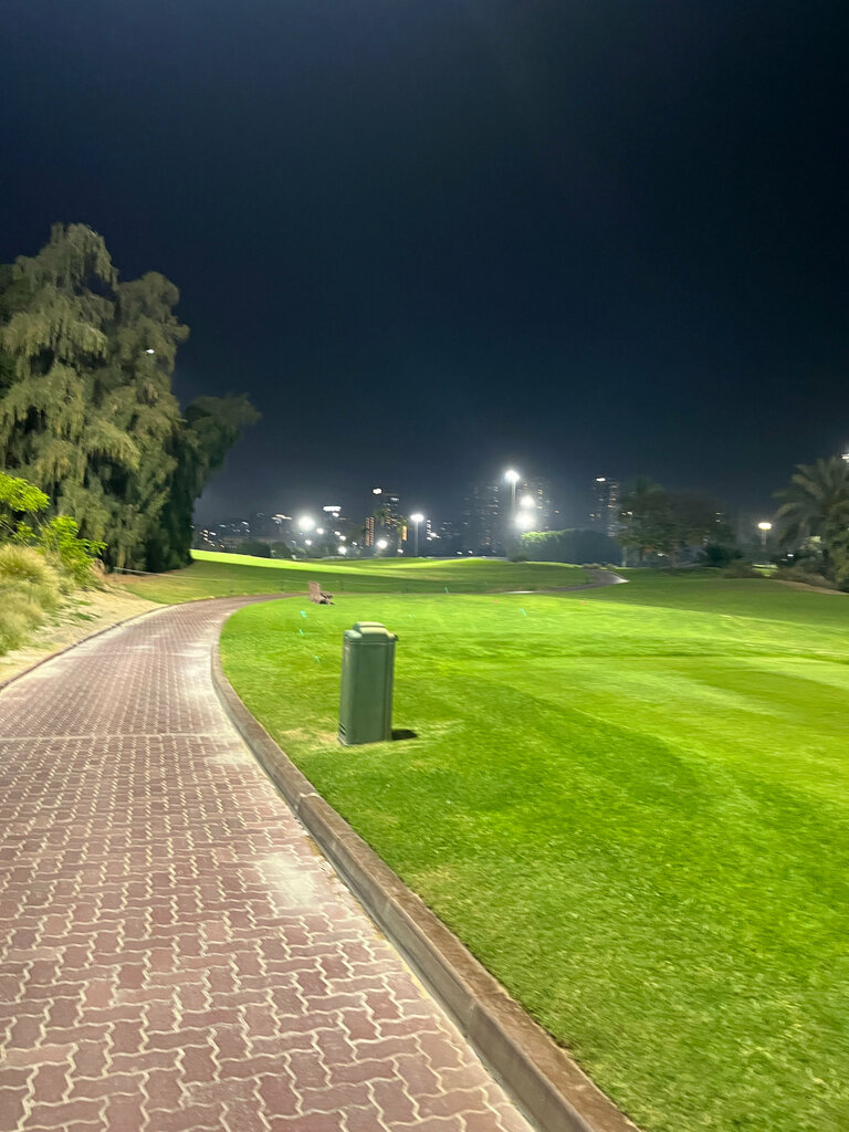 Golf club Emirates Golf Club, Dubai, photo