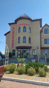 Laguna Yantarnaya (Brescki rajon, Muhaviecki Rural Council, 6), restaurant