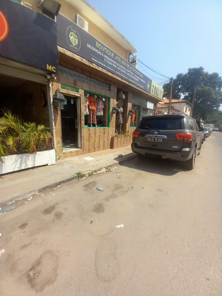 Tailor Waleo, Loanda, photo