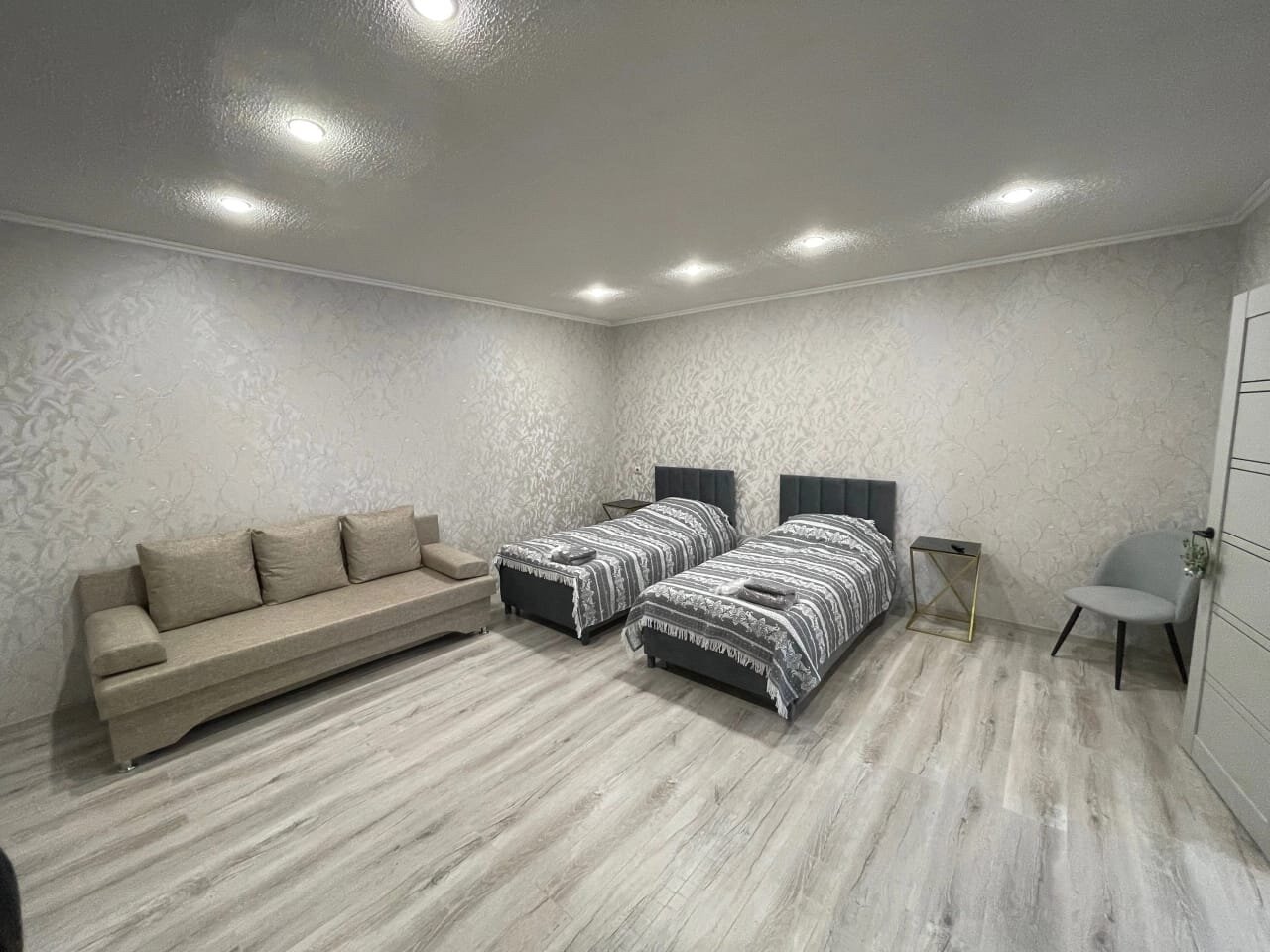 Фото У Озера