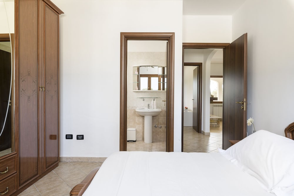 Фото Villa Bella con piscina