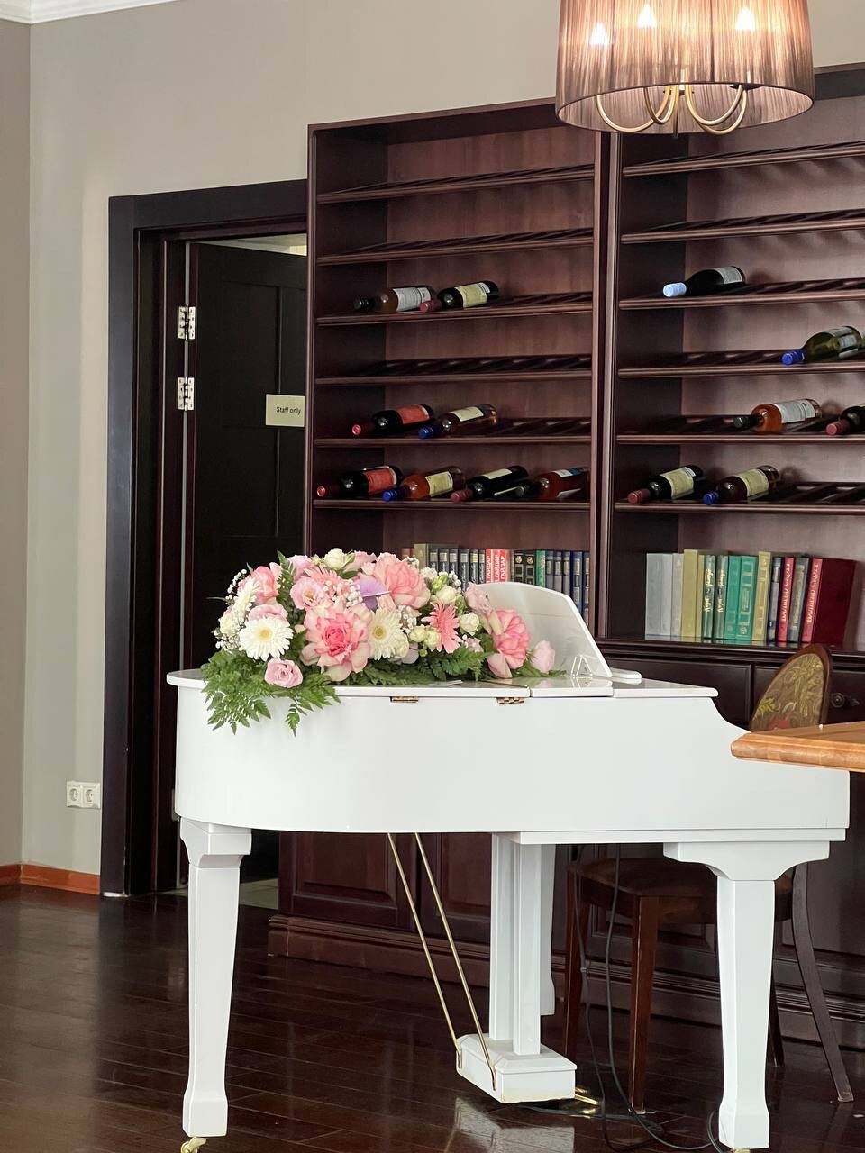 Фото Ост Вест Отель