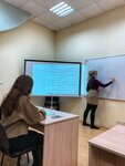 Академия знаний (ulitsa Fedyuninskogo, 62), servicios de tutoría