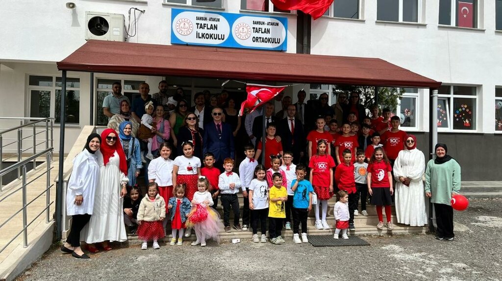 School Taflan Middle School, Atakum, photo