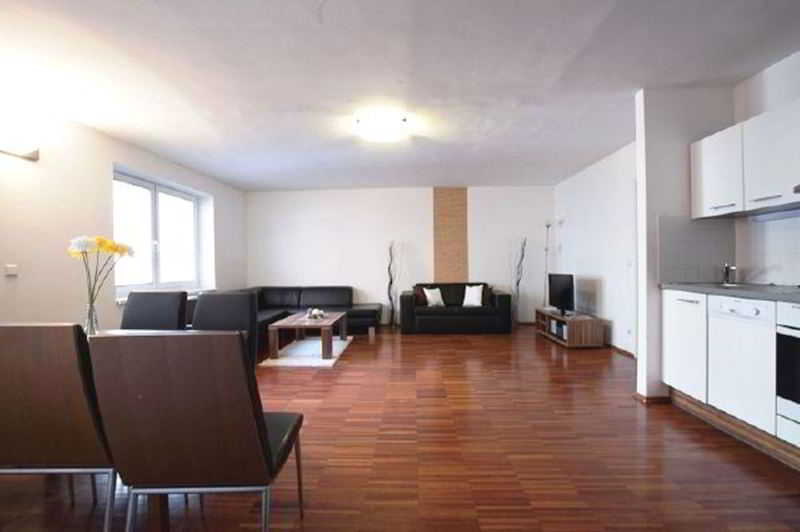 Фото Royal Living Apartments