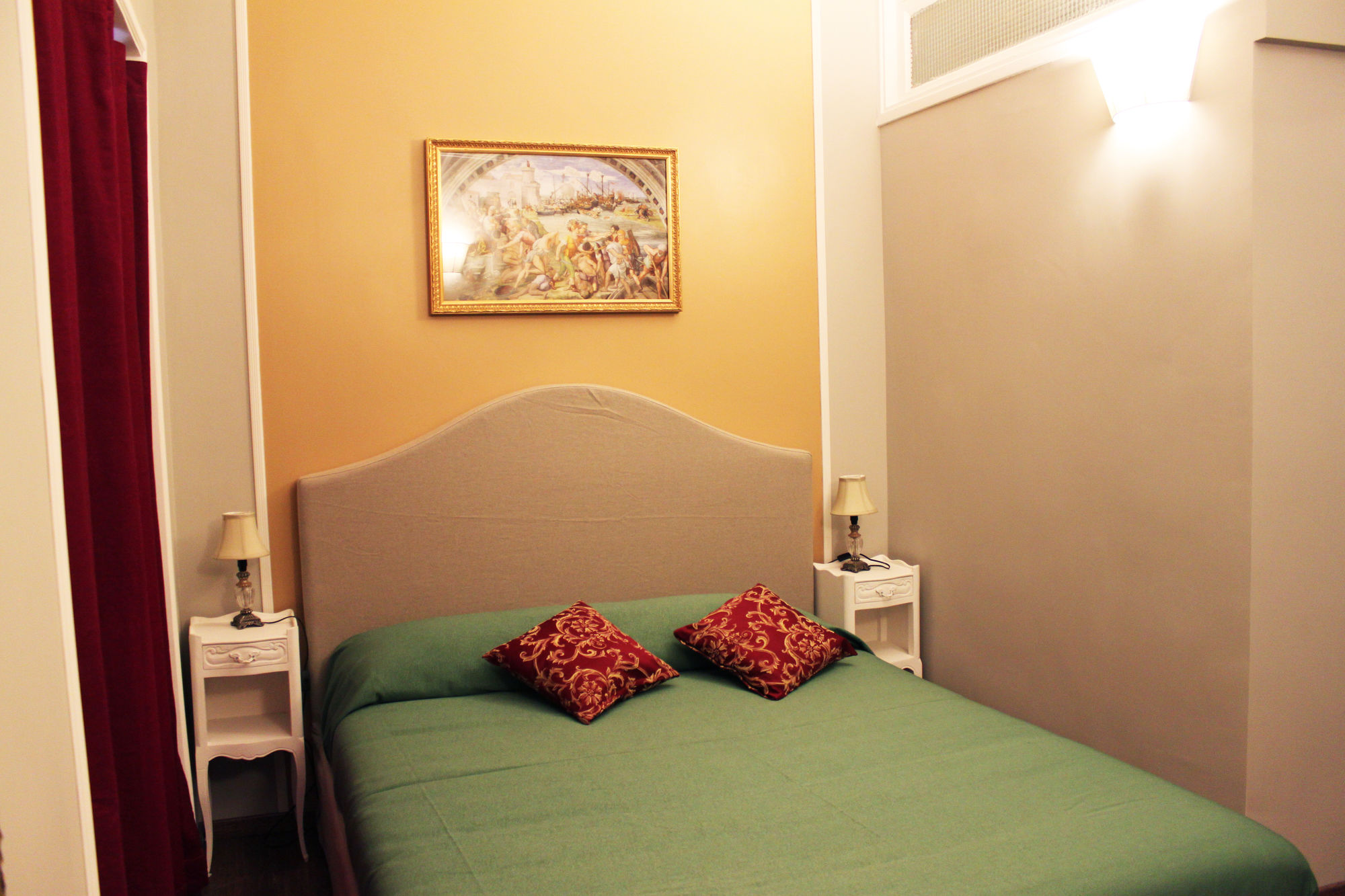 Фото Raphael Rooms