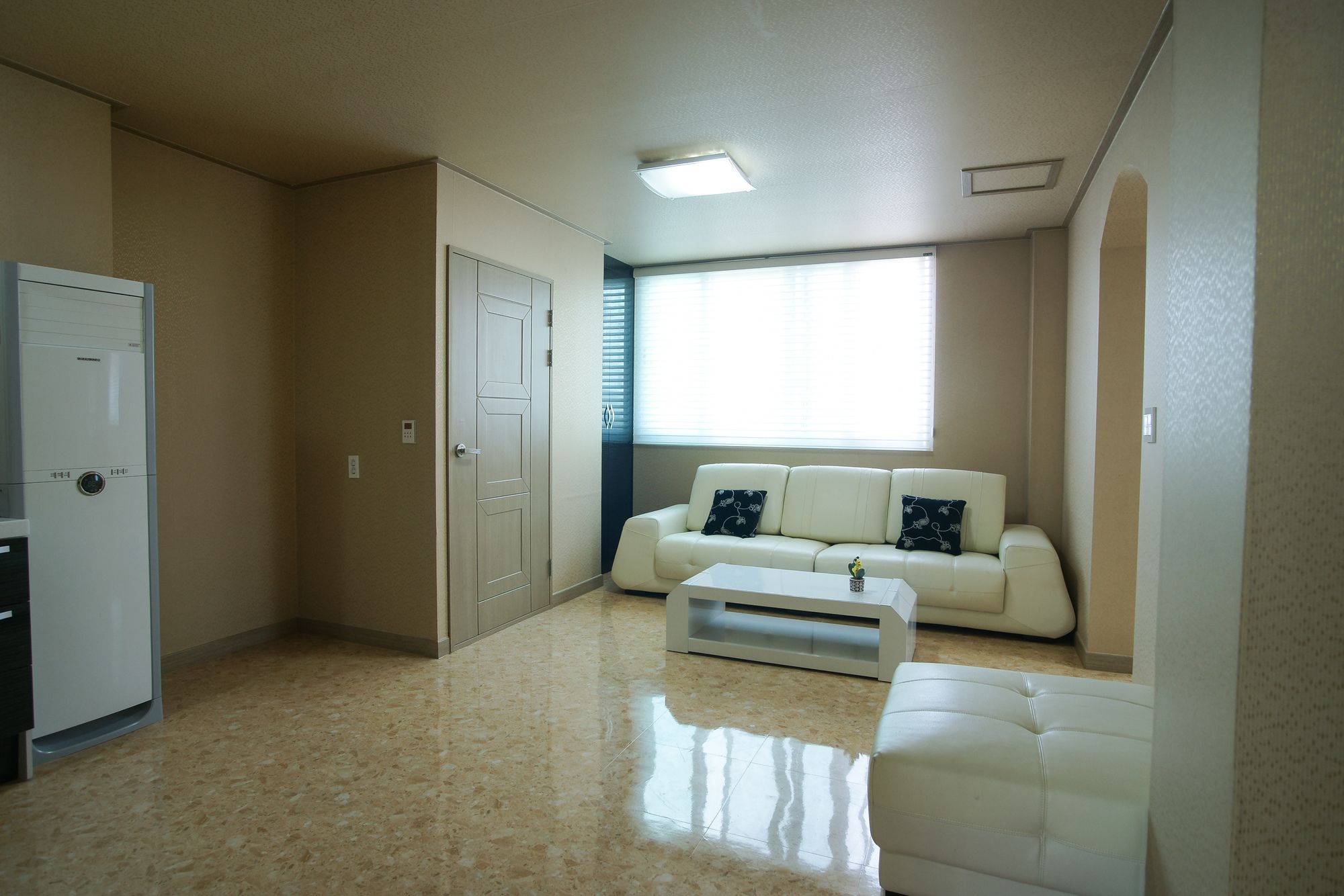 Фото Jeju Ocean Family Hotel